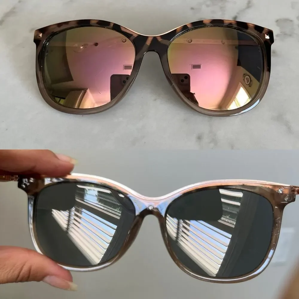 Guess Sunglasses Mirror Style Animal print frame, round shape, lightweight